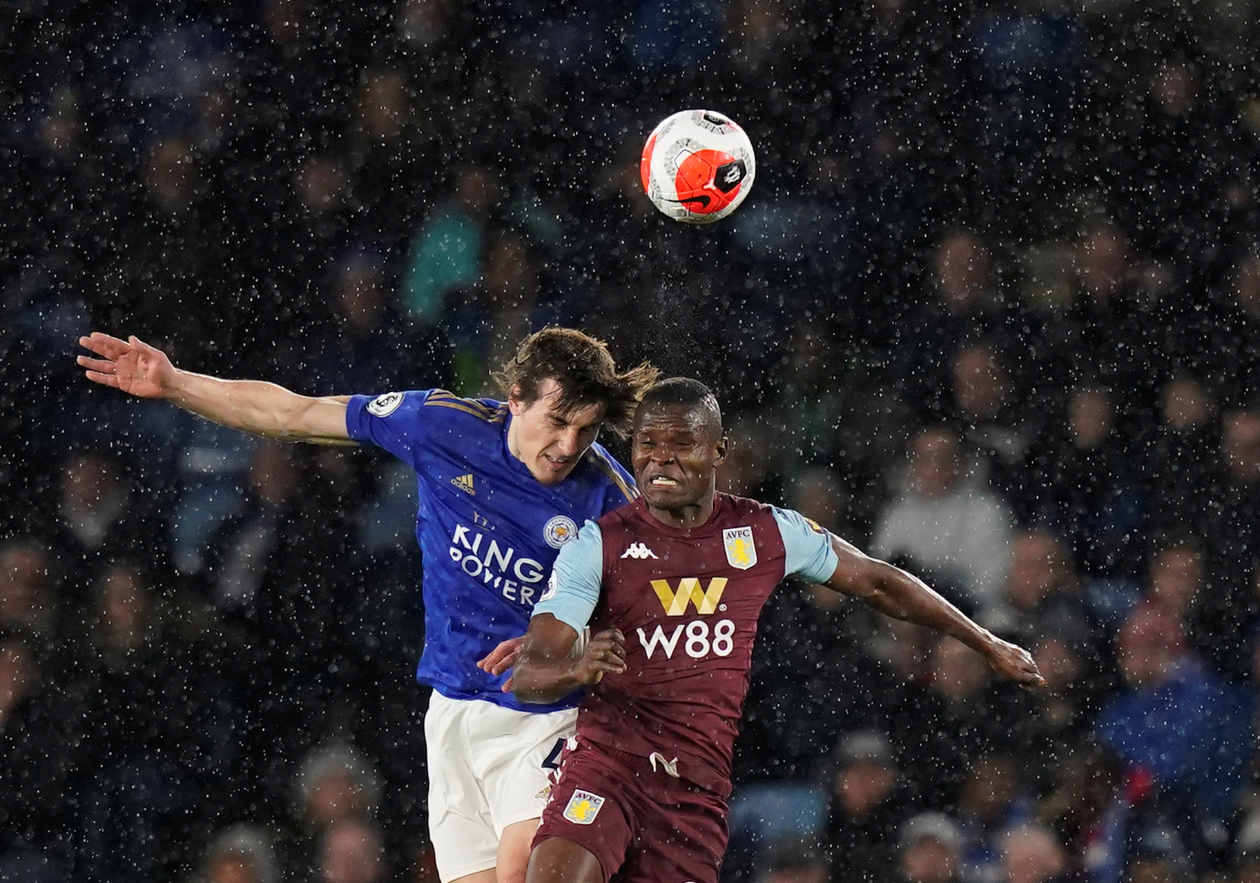 球迷高唱 球迷高唱